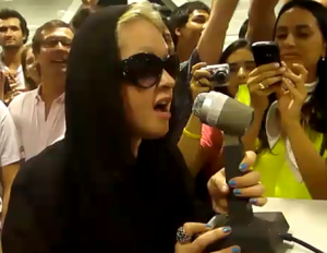 Inevitável forma de esperar no aeroporto